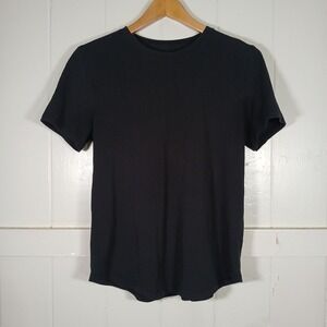 Lululemon T-Shirt Womens 6 Black Love Crew Short Sleeve Curved Hem Activewear